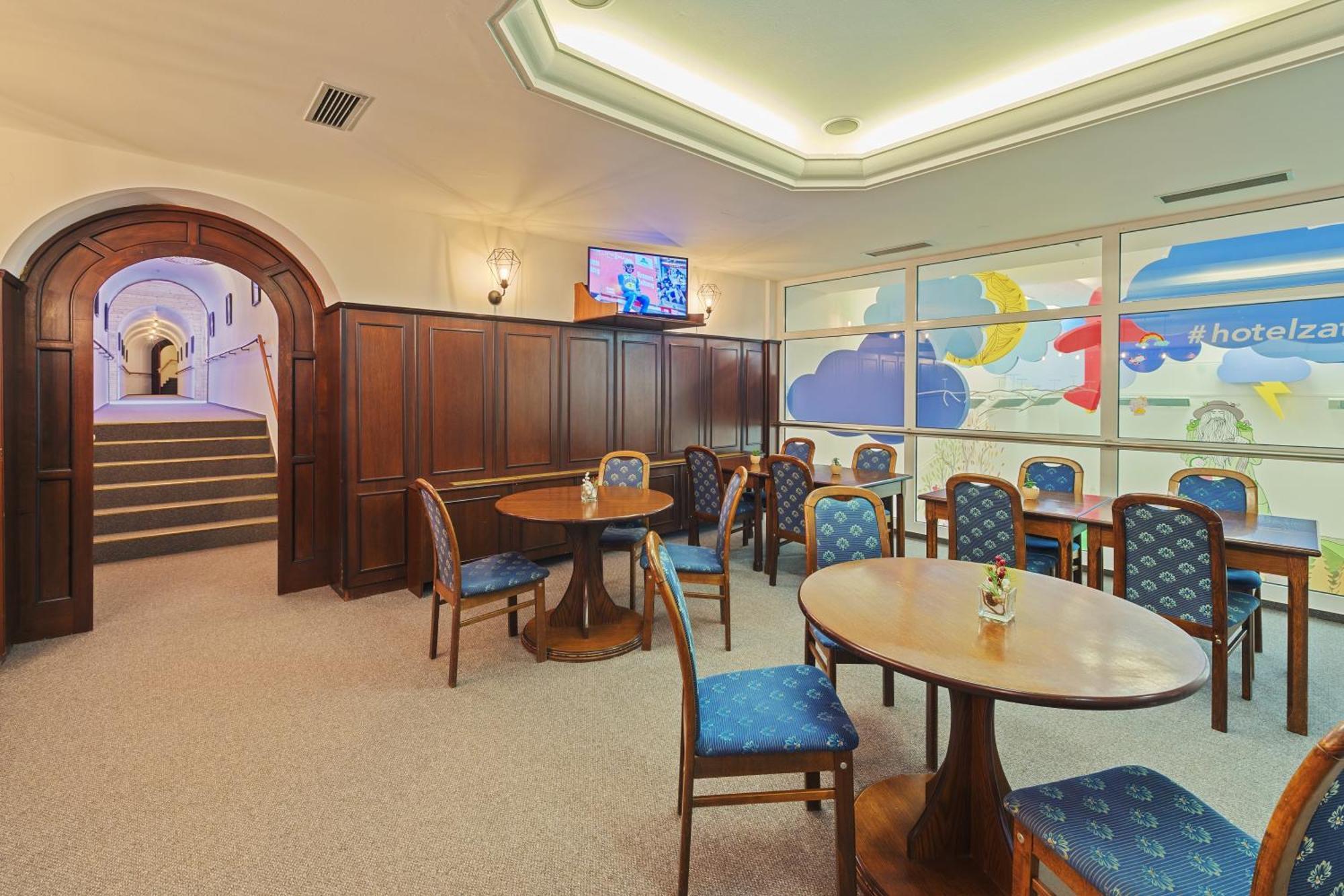 Hotel Zatisi Špindlerŭv Mlýn Luaran gambar