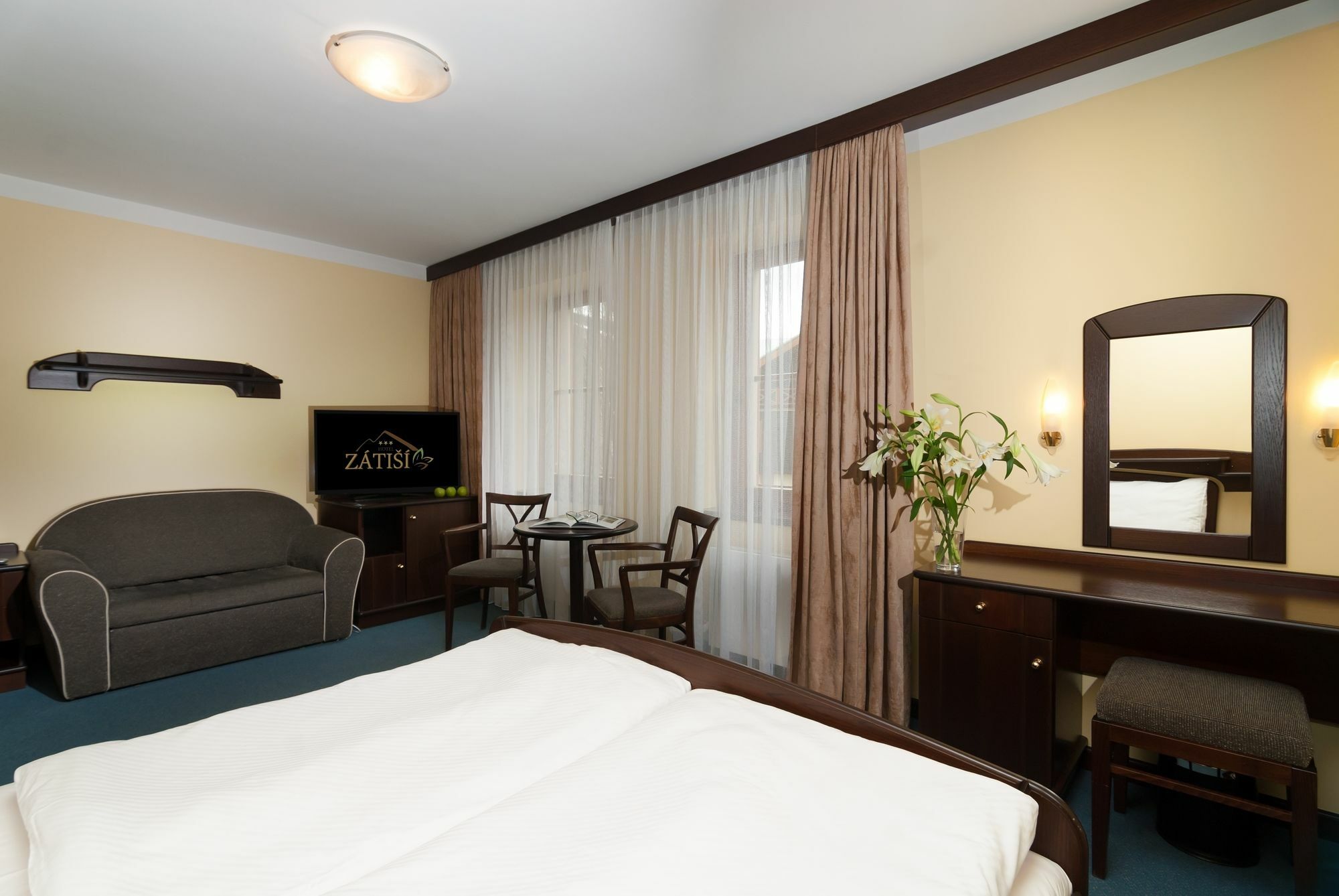 Hotel Zatisi Špindlerŭv Mlýn Luaran gambar
