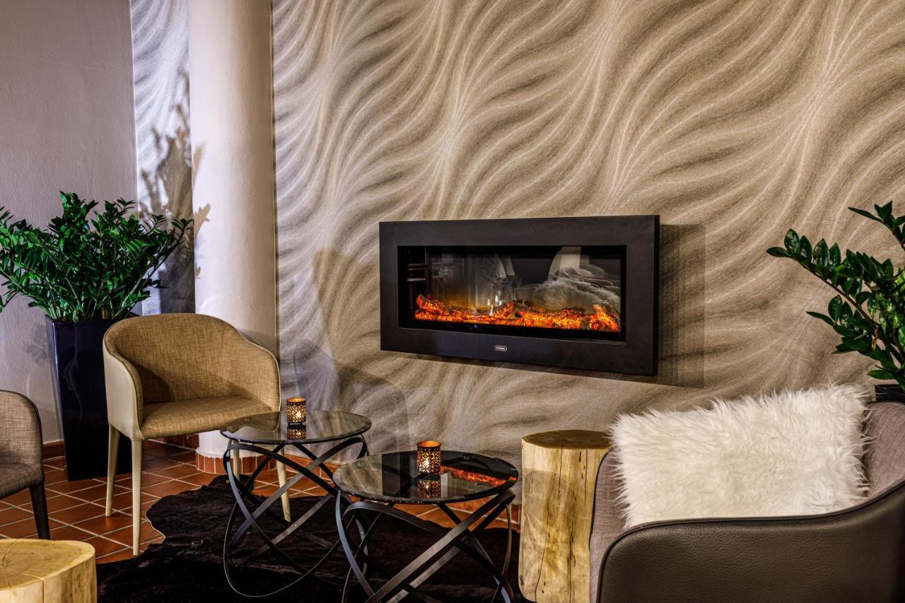 Hotel Zatisi Špindlerŭv Mlýn Luaran gambar